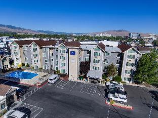 Baymont By Wyndham Reno Otel Oda fotoğraf