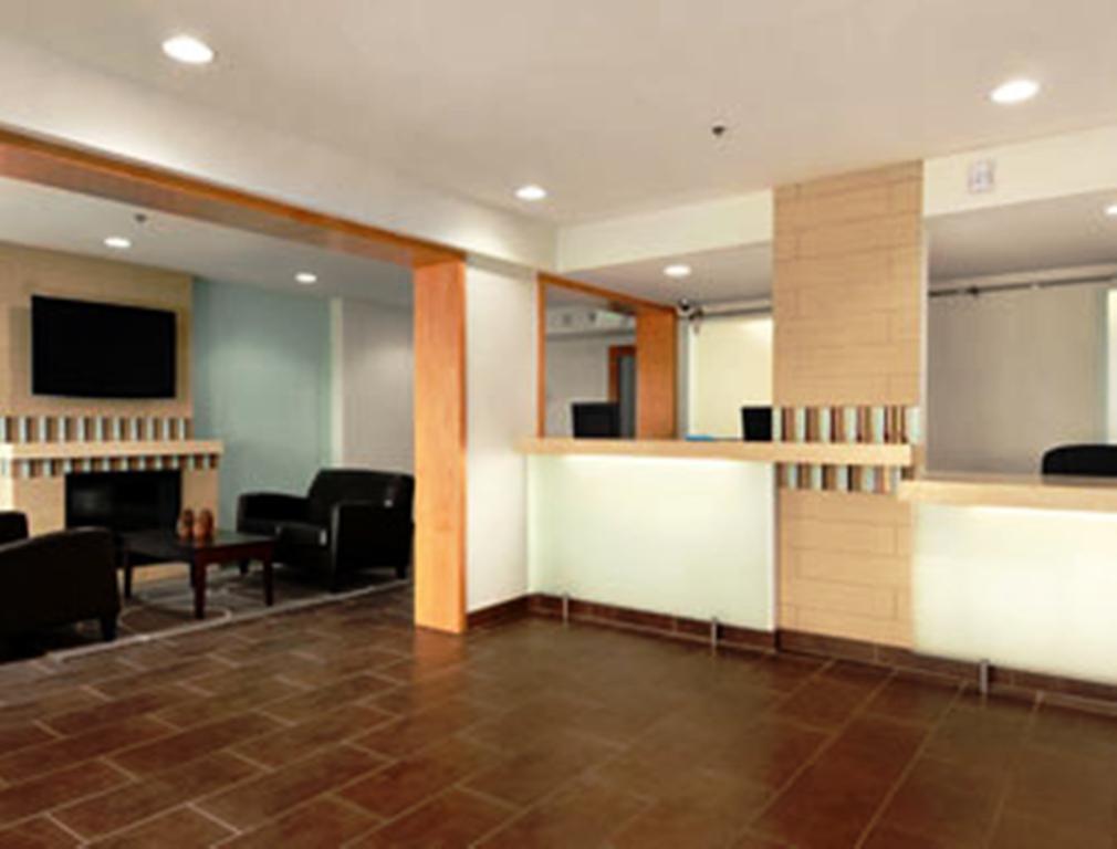 Baymont By Wyndham Reno Otel İç mekan fotoğraf